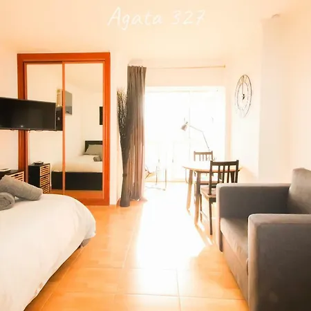 Warm In Benalmádena